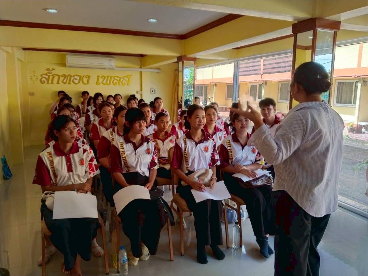 โครงการขับเคลื่อนบริหารเครือข่ายการผลิตและพัฒนากำลังคนอาชีวศึกษา  Center of Vocational Manpower Networking Management : CVM หลักสูตรพนักงานทำความสะอาดห้องพักโรงแรม