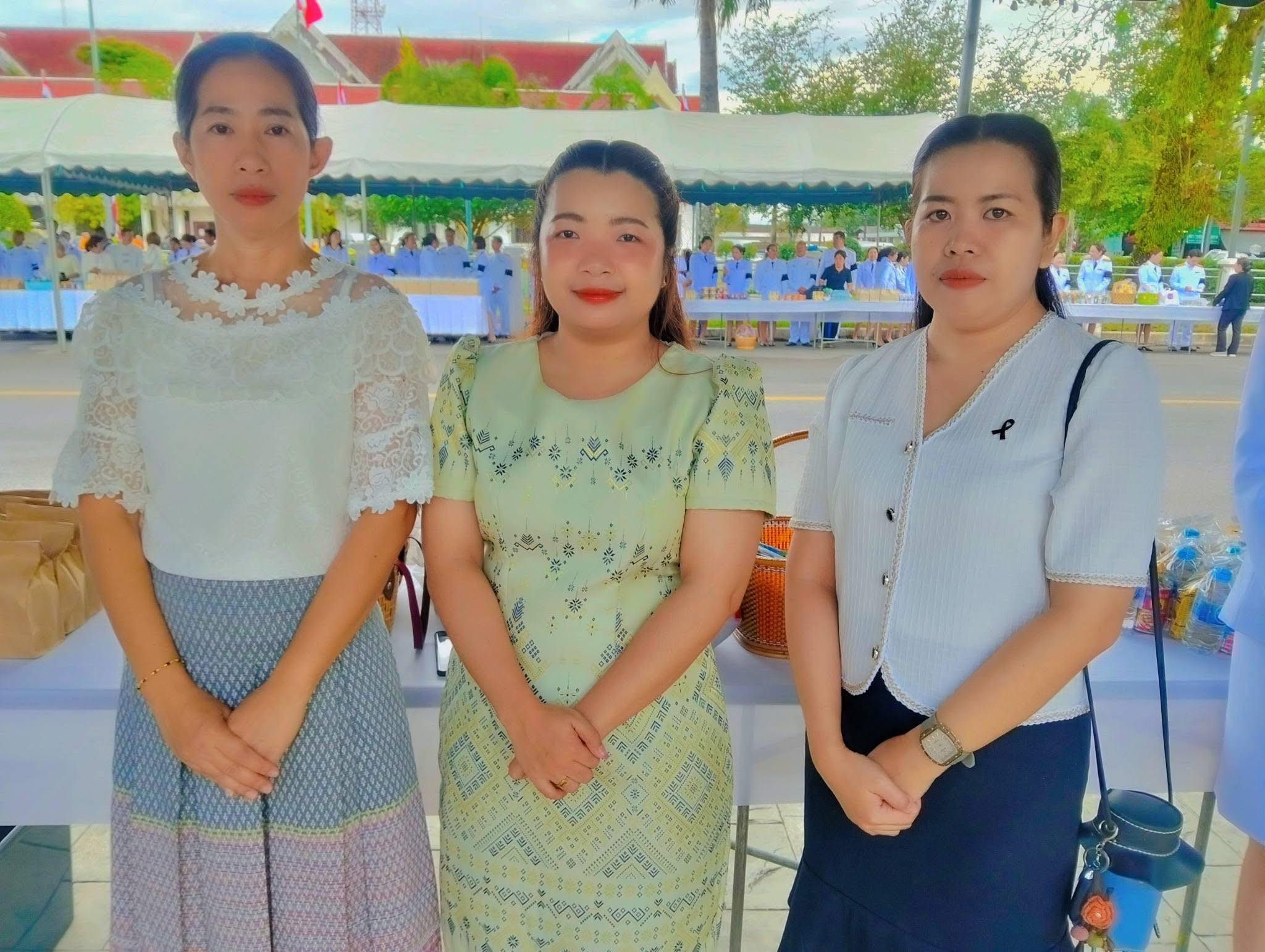 พิธีเจริญพระพุทธมนต์และพิธีทำบุญตักบาตรถวายพระราชกุศล เนื่องในวันคล้ายวันพระบรมราชสมภพ พระบาทสมเด็จพระบรมชนกาธิเบศร มหาภูมิพลอดุลยเดชมหาราช บรมนาถบพิตร วันชาติ และวันพ่อแห่งชาติ